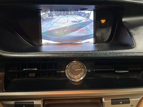 Used 2013 Lexus ES 350 w/ Luxury Pkg image 22