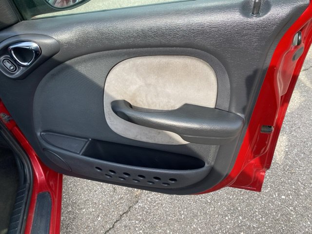Used 2003 Chrysler PT Cruiser Limited FWD image 27