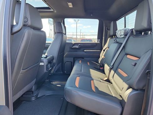 New 2026 GMC Sierra 2500 AT4 w/ AT4 Premium Plus Package image 7