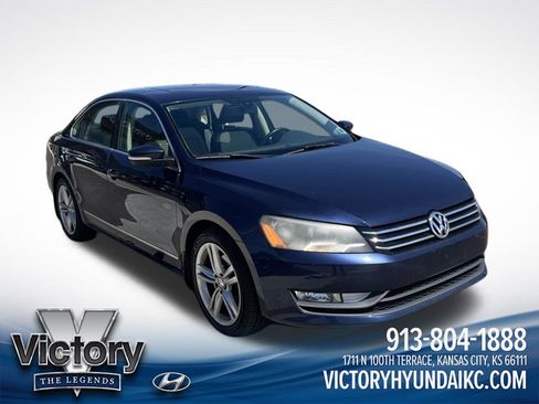 Used 2015 Volkswagen Passat 1.8T FWD image 3