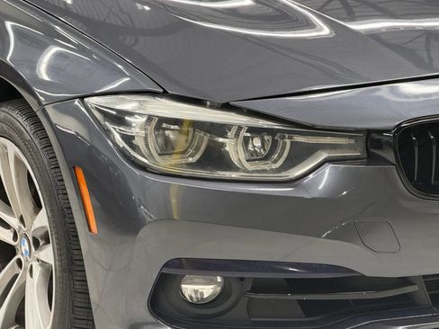 Used 2018 BMW 330i xDrive Sedan AWD/4WD image 6