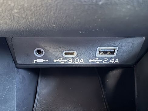 Used 2025 Subaru Outback Premium image 23