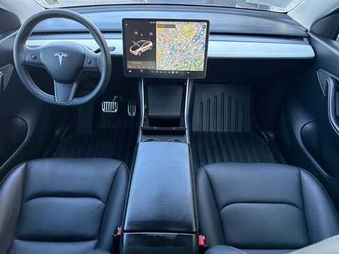 Used 2020 Tesla Model Y Long Range image 20
