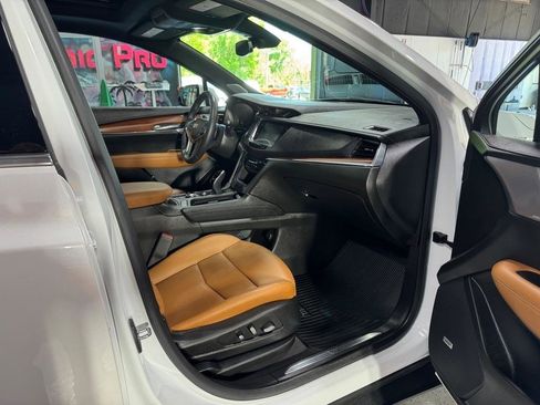 Used 2023 Cadillac XT5 Premium Luxury w/ LPO, Floor Liner Package AWD/4WD image 18