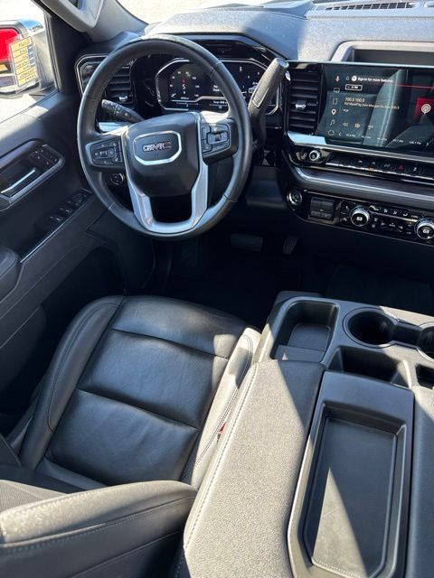 Used 2025 GMC Sierra 1500 SLT AWD/4WD image 38