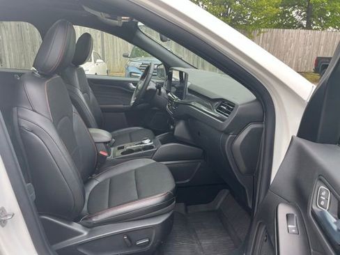 Used 2025 Ford Escape ST-Line Select w/ Tech Pack #2 image 26