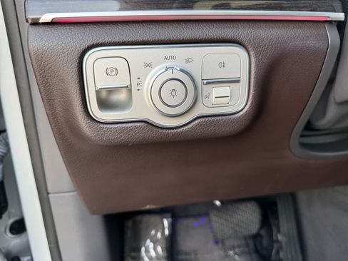 Used 2020 Mercedes-Benz GLE 350 4MATIC image 26