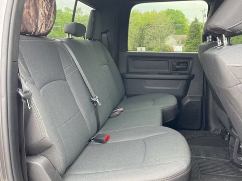 Used 2024 RAM 2500 Tradesman w/ Chrome Appearance Group AWD/4WD image 20