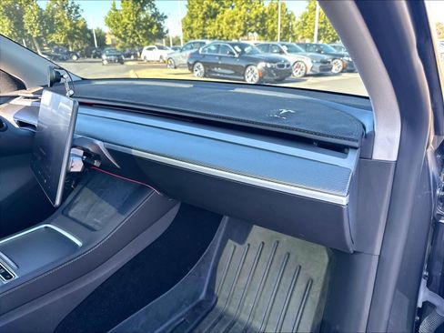 Used 2023 Tesla Model Y Performance AWD/4WD image 25