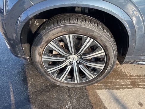 Certified 2023 Volvo XC90 B5 Plus image 11