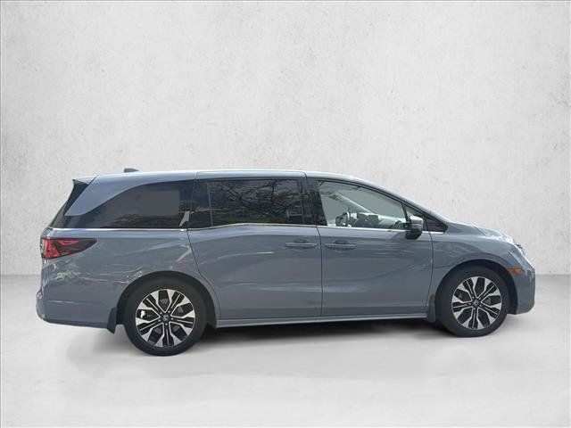 Used 2025 Honda Odyssey Elite image 3