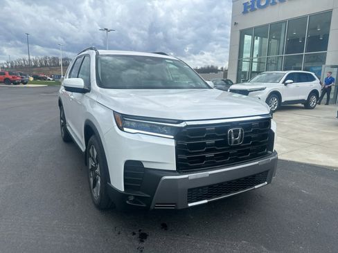 New 2026 Honda Pilot Elite image 2