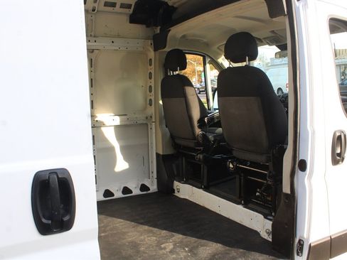 Used 2019 RAM ProMaster 2500 FWD image 16