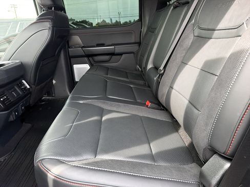 Used 2025 Ford F150 Raptor AWD/4WD image 12