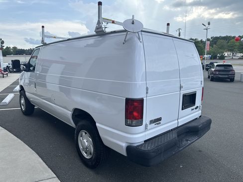 Used 2014 Ford E-250 and Econoline 250 w/ Commercial Cargo Van Package RWD image 6
