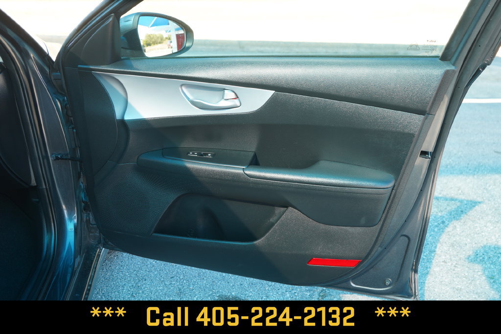 Used 2024 Kia Forte LXS w/ LXS Technology Package FWD image 18