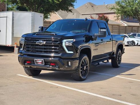 Used 2025 Chevrolet Silverado 2500 LT w/ Trail Boss Package AWD/4WD image 11