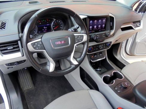 Used 2020 GMC Terrain SLT FWD image 9