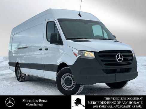 Used 2023 Mercedes-Benz Sprinter 2500 image 1