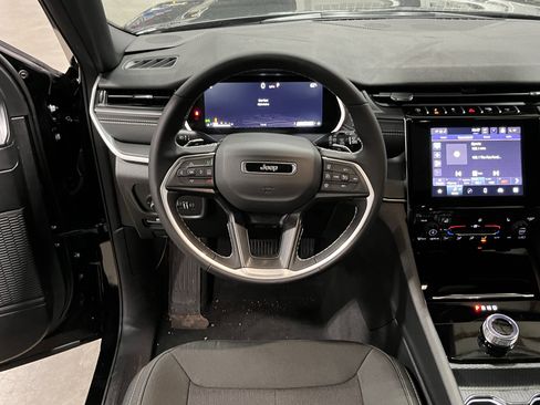 New 2026 Jeep Grand Cherokee Laredo X AWD/4WD image 12