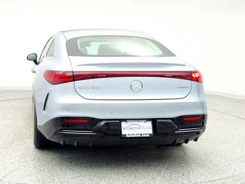 Used 2023 Mercedes-Benz EQS 580 4MATIC Sedan image 6