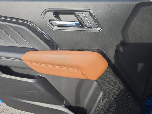 Used 2024 GMC Canyon AT4 w/ AT4 Premium Package image 23