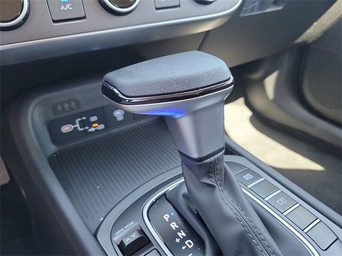 New 2026 Hyundai Kona SE image 15