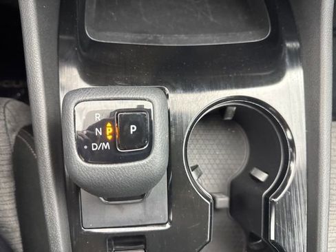 Used 2023 Nissan Rogue SV image 24