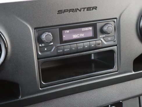 New 2025 Mercedes-Benz Sprinter 2500 image 29