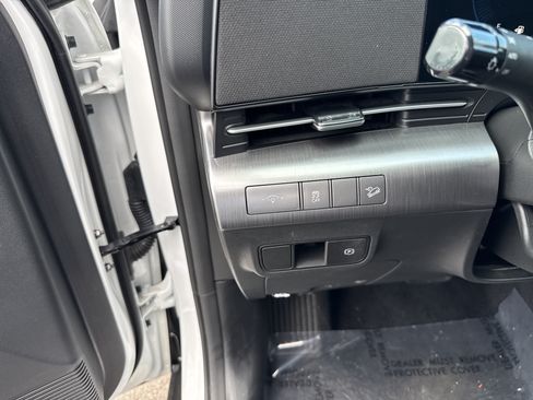 Used 2025 Hyundai Kona SEL AWD/4WD image 19