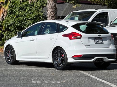 Used 2015 Ford Focus ST FWD image 6