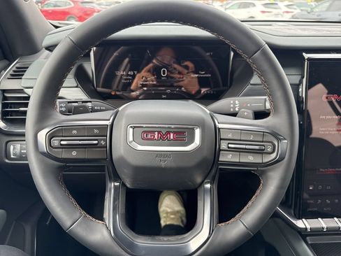 New 2026 GMC Acadia AT4 w/ Luxury Package AWD/4WD image 19