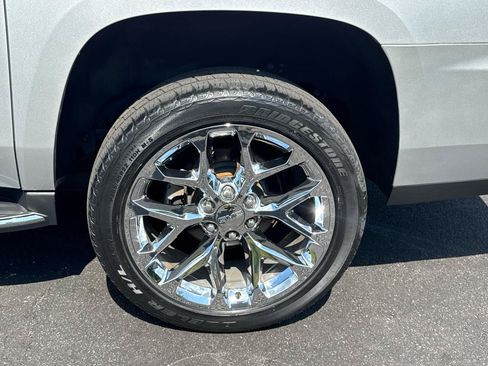 Used 2019 GMC Yukon XL SLE w/ Convenience Package AWD/4WD image 27