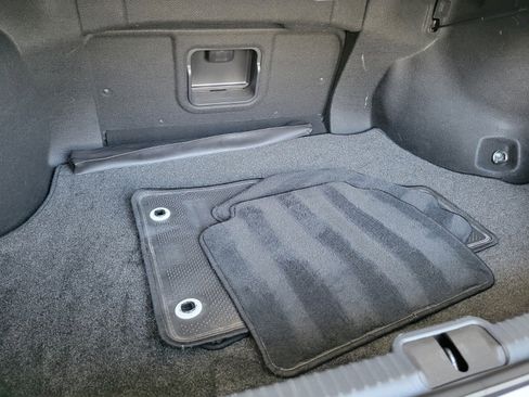 Certified 2023 Lexus ES 300h w/ Premium Package image 15