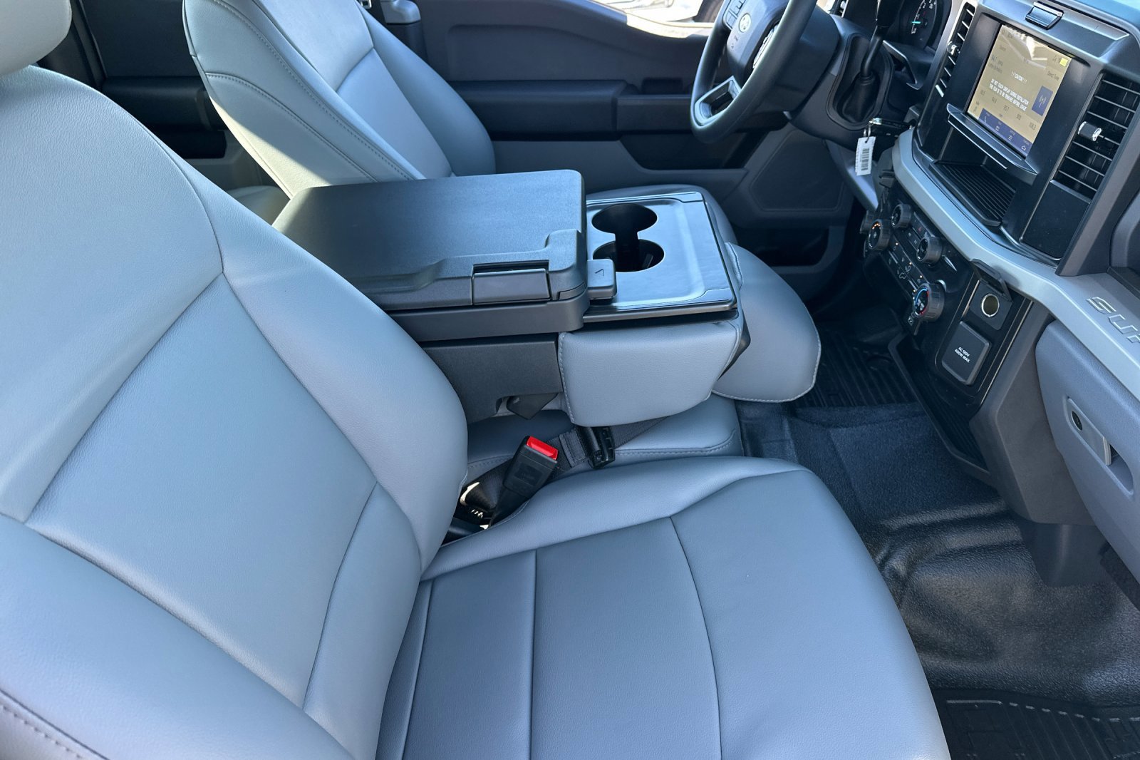 New 2026 Ford F250 XL w/ XL Driver Assist Package RWD image 14