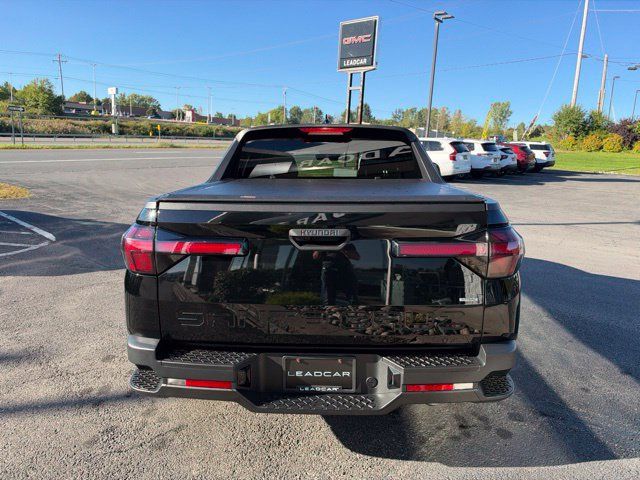 Used 2024 Hyundai Santa Cruz SE AWD/4WD image 4
