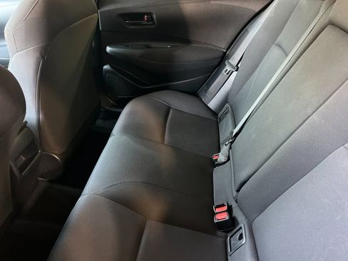 Used 2022 Toyota Corolla LE FWD image 5