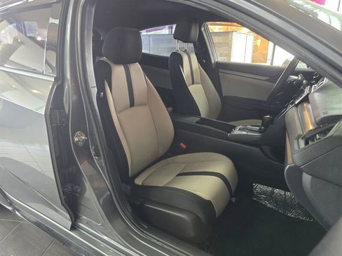 Used 2018 Honda Civic Sport image 14