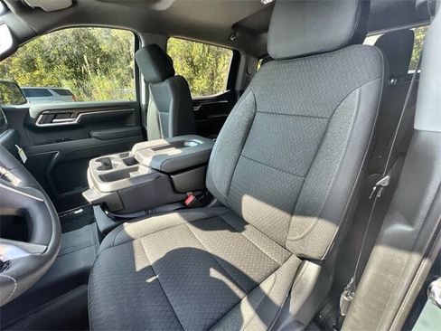 Used 2024 Chevrolet Silverado 1500 Custom image 17