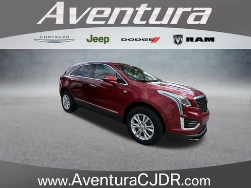 Used 2023 Cadillac XT5 Luxury FWD image 1