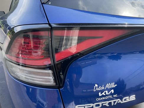 Used 2025 Kia Sportage EX w/ Premium Package FWD image 10