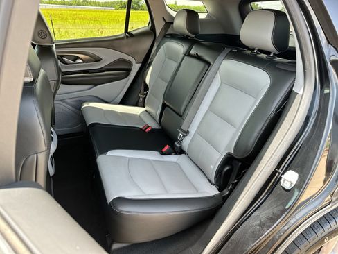 Used 2023 GMC Terrain SLT AWD/4WD image 21