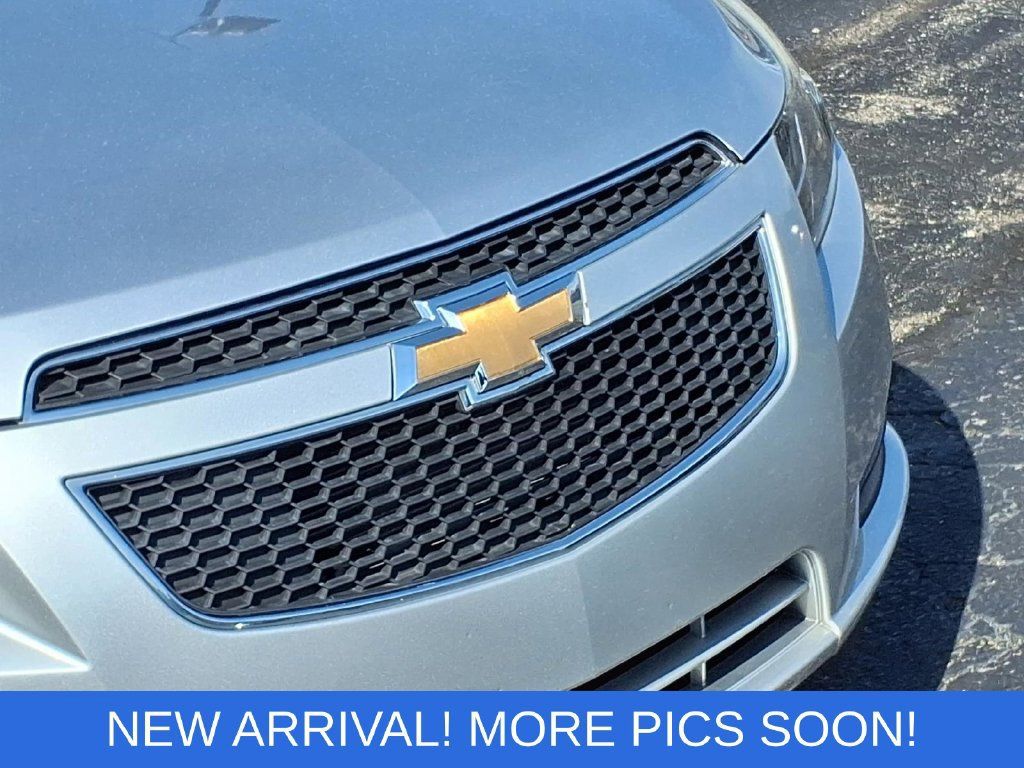 Used 2014 Chevrolet Cruze LT FWD image 27