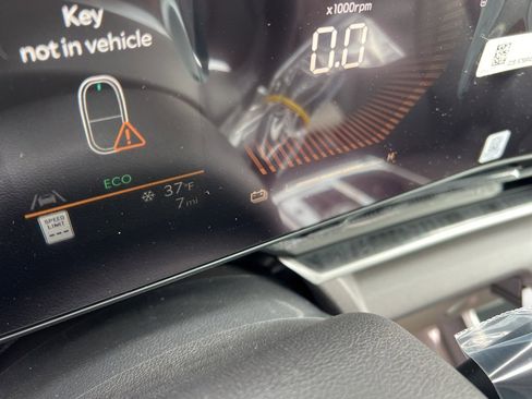 New 2026 Kia Carnival EX image 10