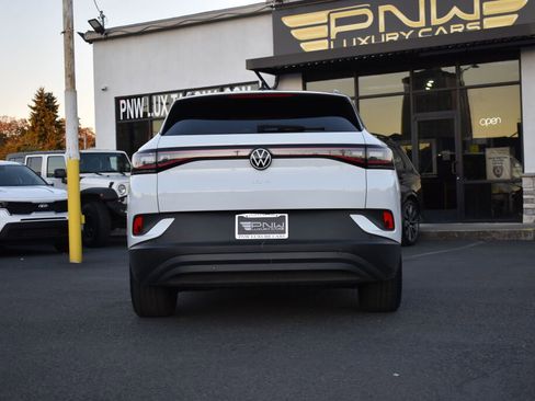 Used 2022 Volkswagen ID.4 Pro image 10