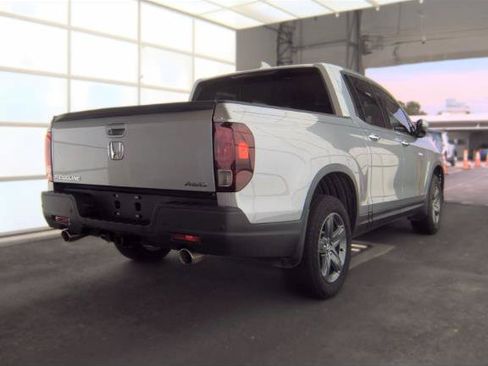 Used 2023 Honda Ridgeline RTL-E image 2