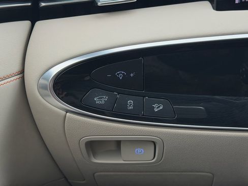 Used 2026 Genesis GV70 3.5T Sport Prestige image 17