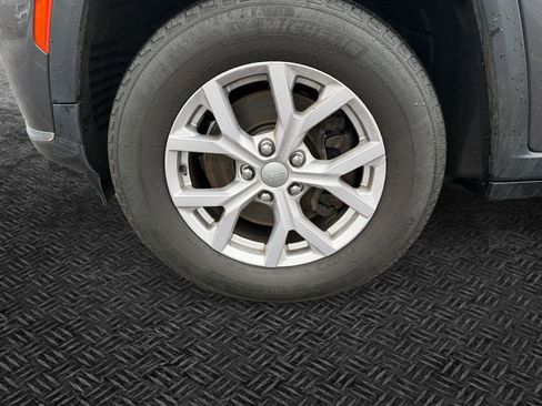 Certified 2022 Jeep Grand Cherokee L Limited image 11