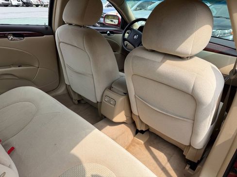 Used 2010 Buick Lucerne CX w/ CX Premium Appearance Package FWD image 32