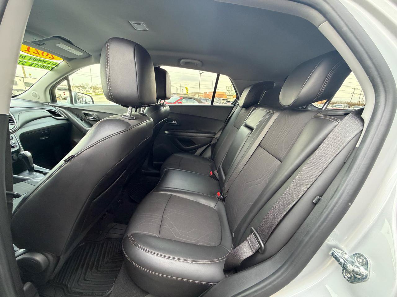 Used 2021 Chevrolet Trax LT AWD/4WD image 14